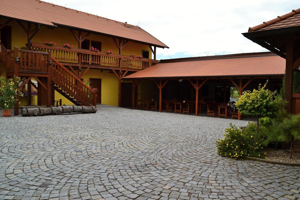 Penzion Mlyn Sedlec Sedlec  Exterior foto
